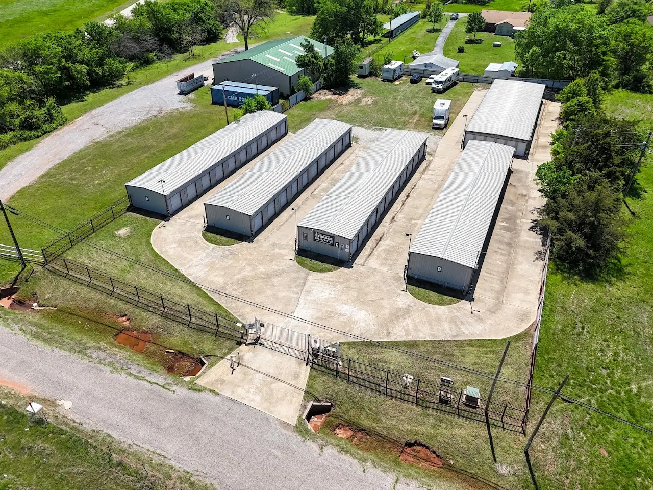 Arborstone Storage Tecumseh I, RV storage in Tecumseh