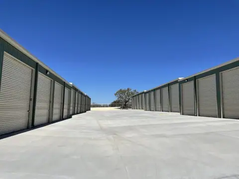Rio Medina Storage photo 3