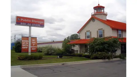 Public Storage photo 2