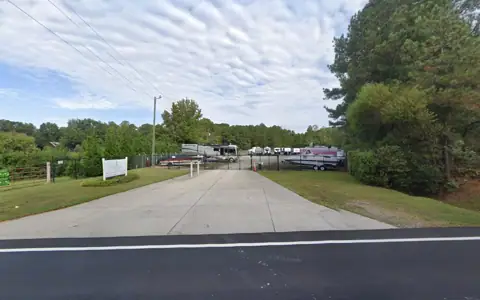 Lakeside Storage photo 2