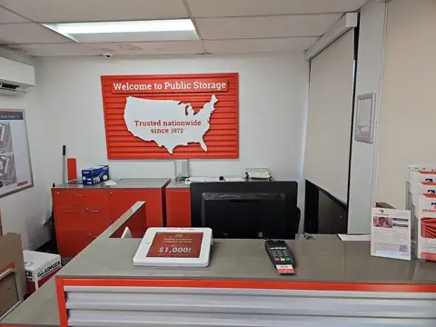 Public Storage photo 3