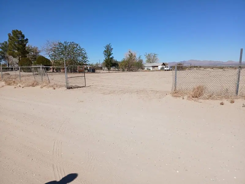 Pearl Rd RV and Car Storage, RV storage in Lucerne Valley