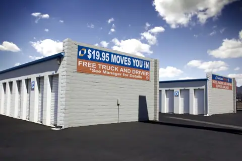 Lock & Leave Storage at San Bernardino in San Bernardino, CA