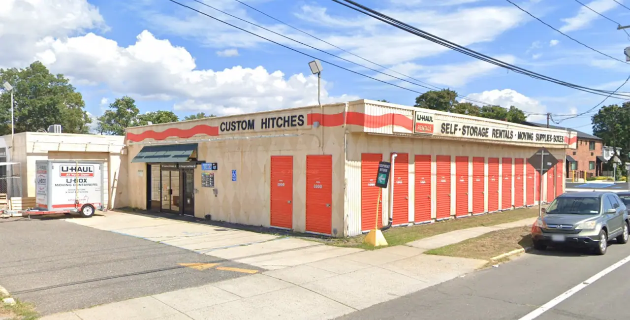 Self-Storage at U-Haul, RV storage in West Babylon