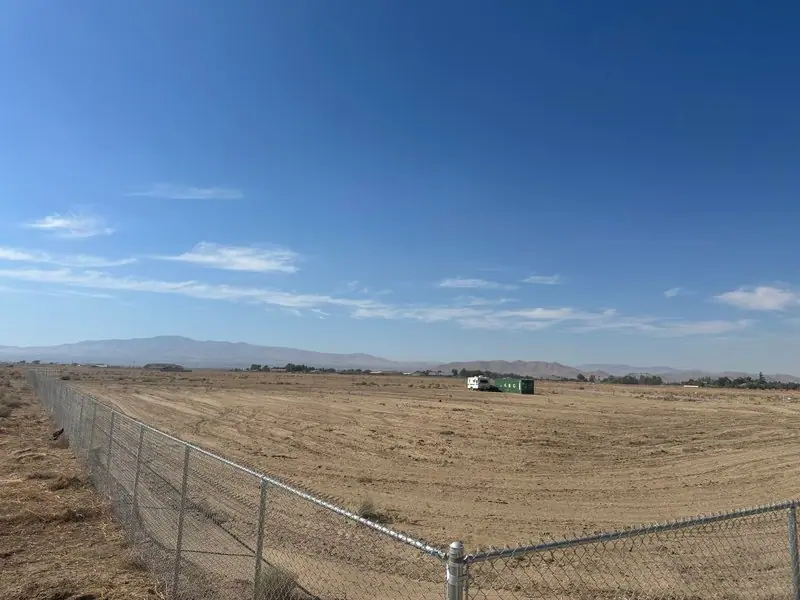 Willie Pete RV Storage, RV storage in Lancaster
