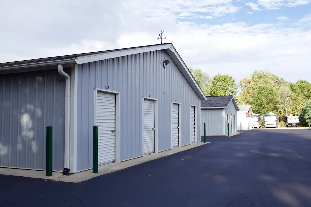 Rockford Self Storage - Bostwick Lake, RV storage in Rockford