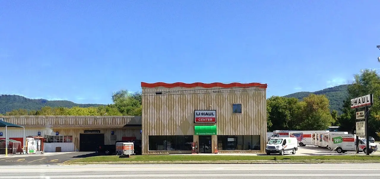 Self-Storage at U-Haul, RV storage in Rutland