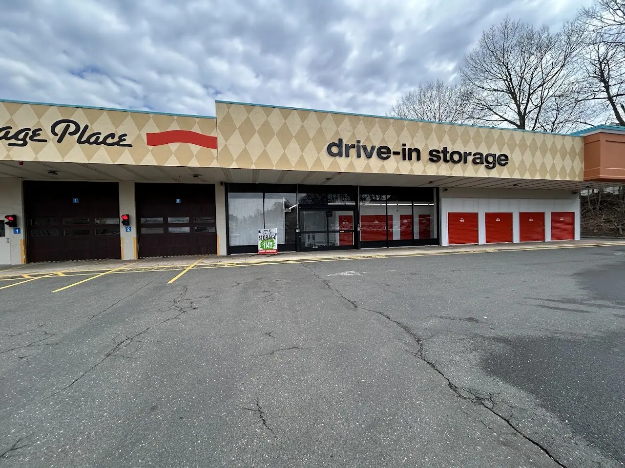 Self-Storage at U-Haul, RV storage in Meriden