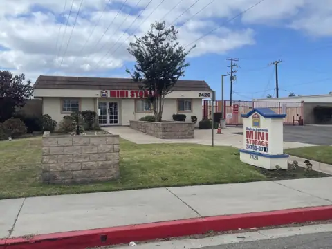 Bolsa Avenue Mini Storage in Westminster, CA