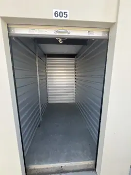 Avon Self Storage photo 3