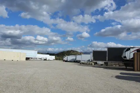 Agua Dulce Storage photo 3