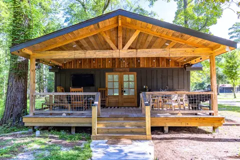Adventures RV Resort in Robert, LA