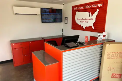 Public Storage photo 3