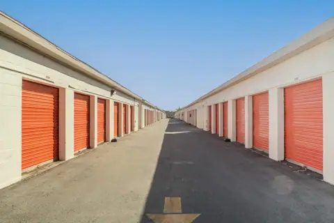 Public Storage photo 2