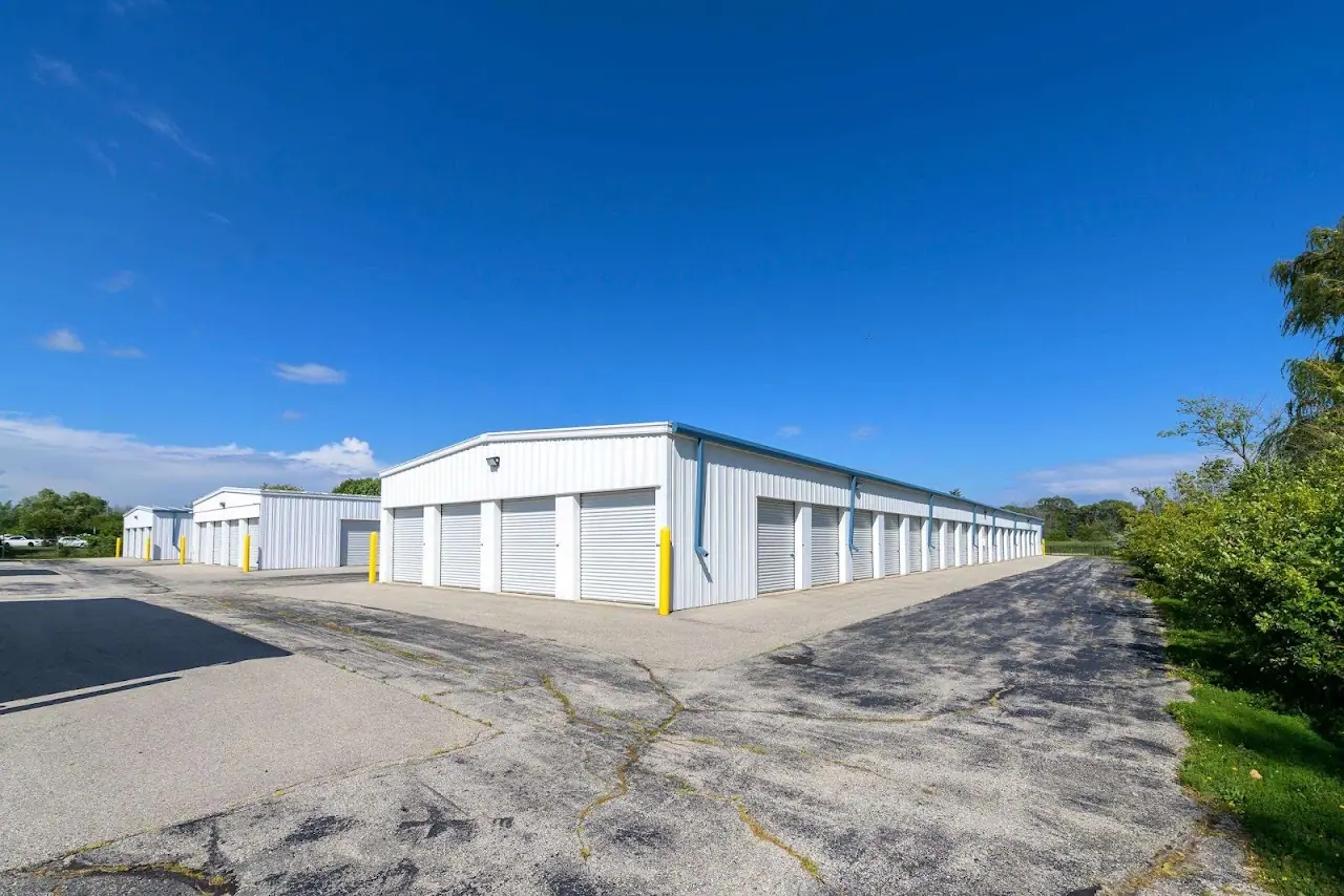Storage Lion, RV storage in Port Washington