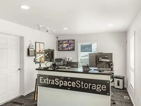 Extra Space Storage photo 2