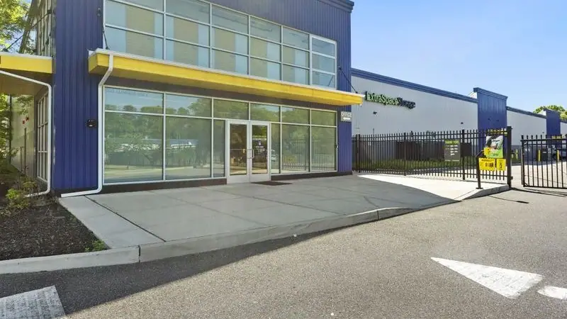 Extra Space Storage, RV storage in Patchogue