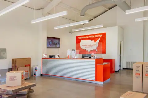 Public Storage photo 2