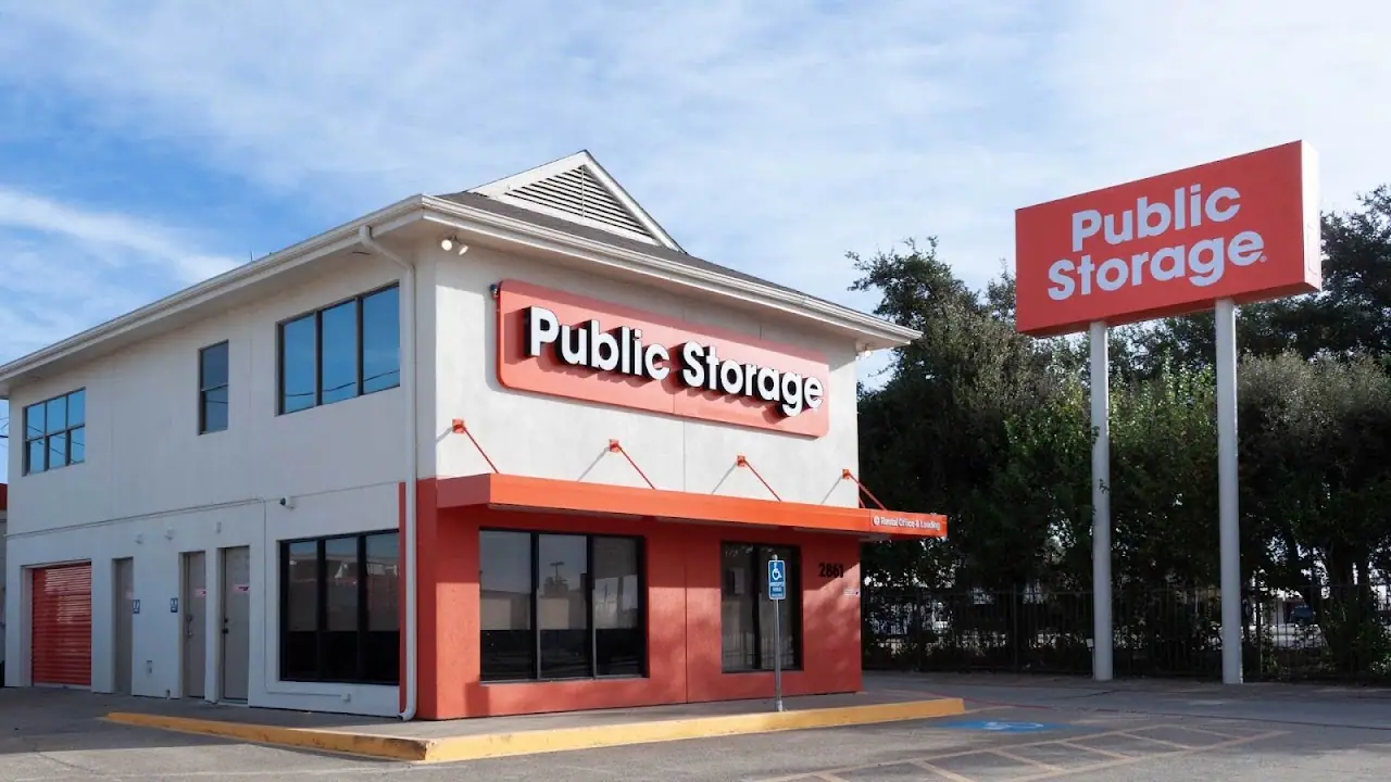 Public Storage, RV storage in Dallas