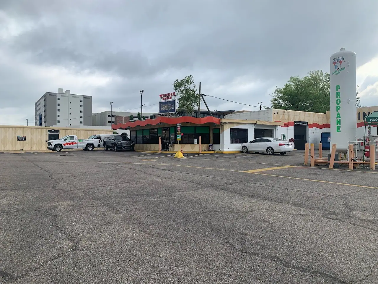 Self-Storage at U-Haul, RV storage in Memphis
