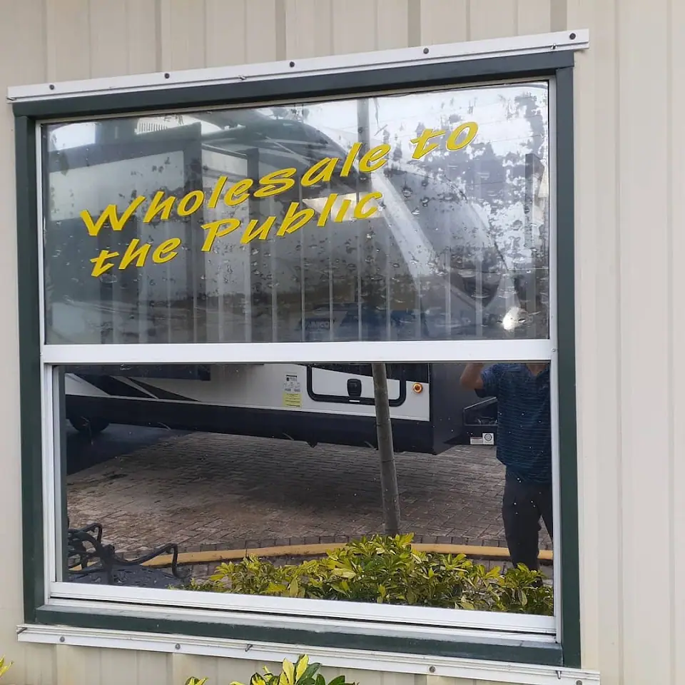 Sun Camper Rv, RV storage in Fort Pierce