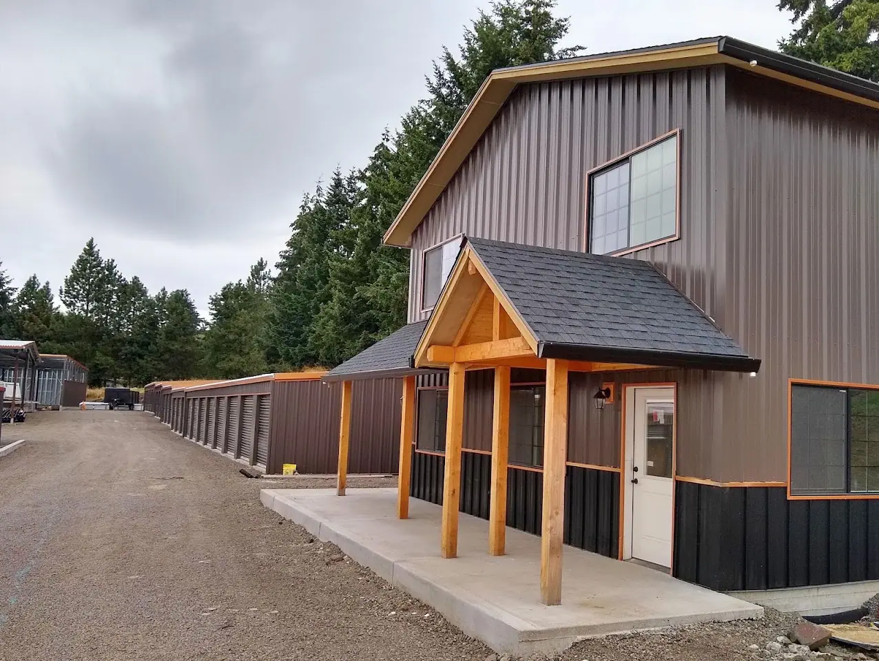 Storages R Us, RV storage in Kalama