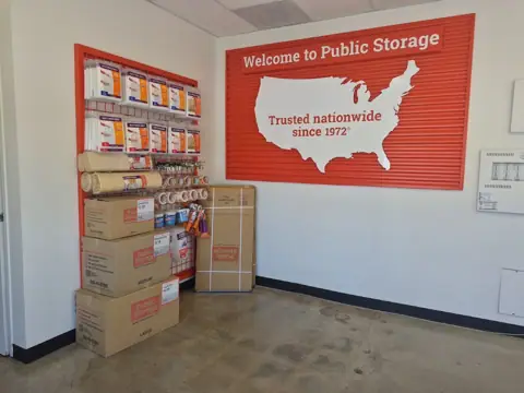 Public Storage photo 2