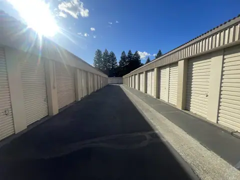 Public Storage photo 3