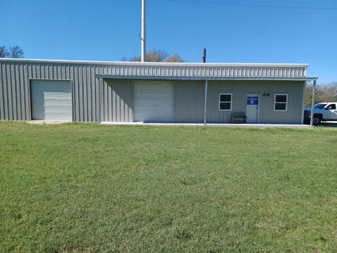 Travis's RV/Boat Storage of Groesbeck in Groesbeck, TX