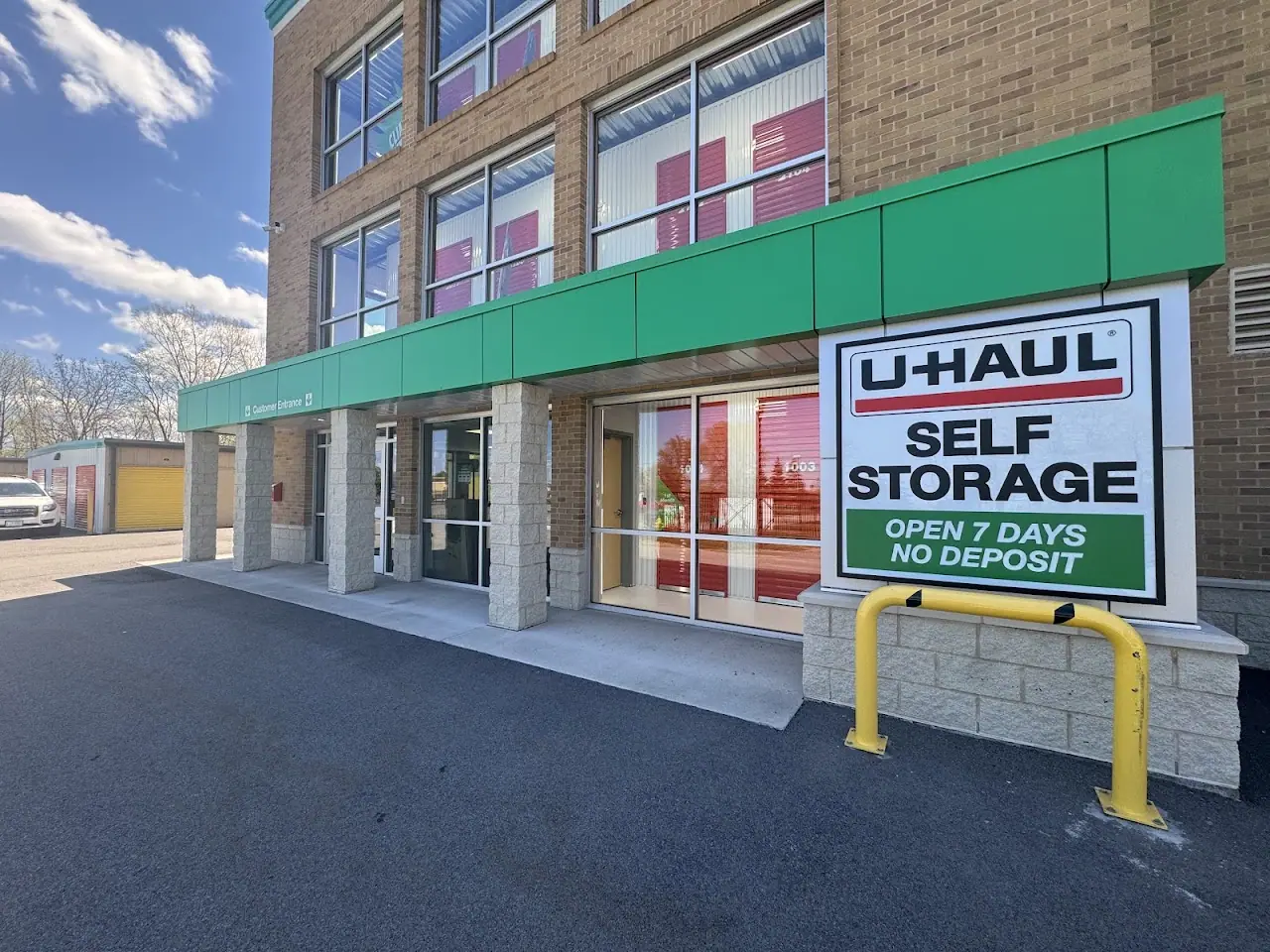 Self-Storage at U-Haul, RV storage in Webster