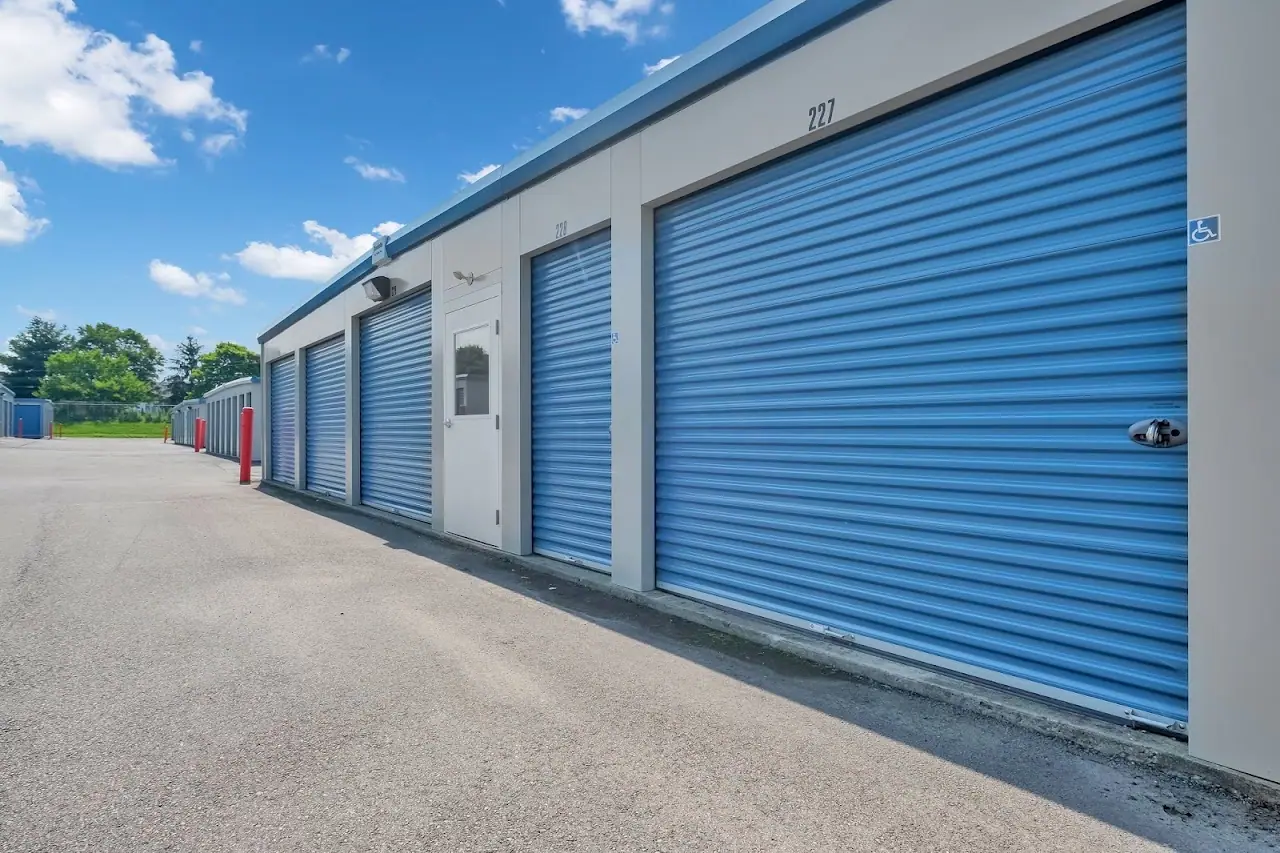 Advantage Self Storage, RV storage in Hamilton