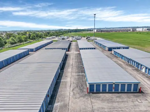 Advantage Self Storage photo 2