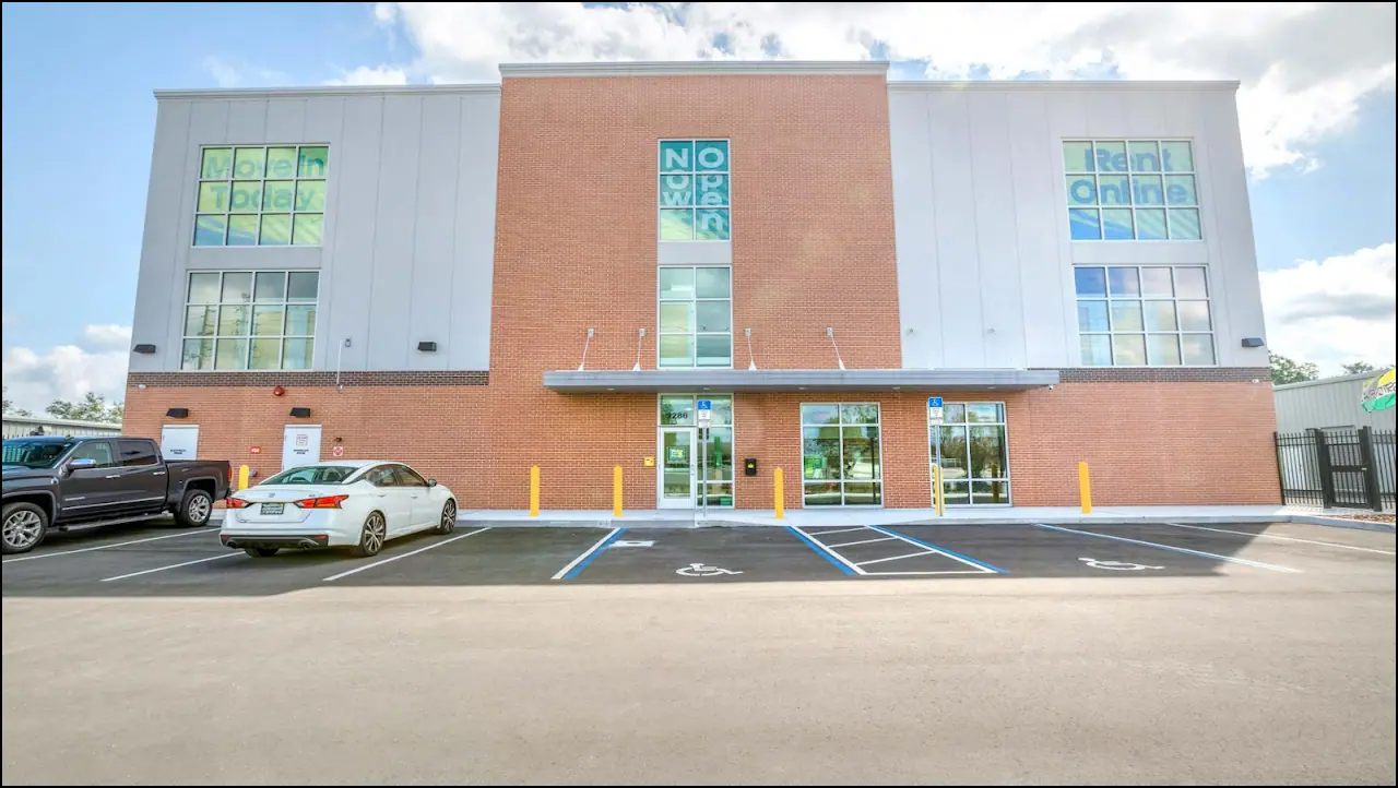 StorageMart, RV storage in Spring Hill