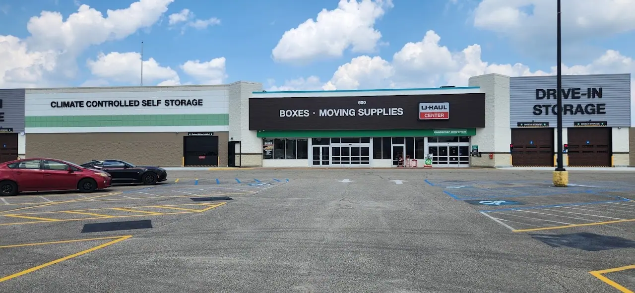 Self-Storage at U-Haul, RV storage in Springdale