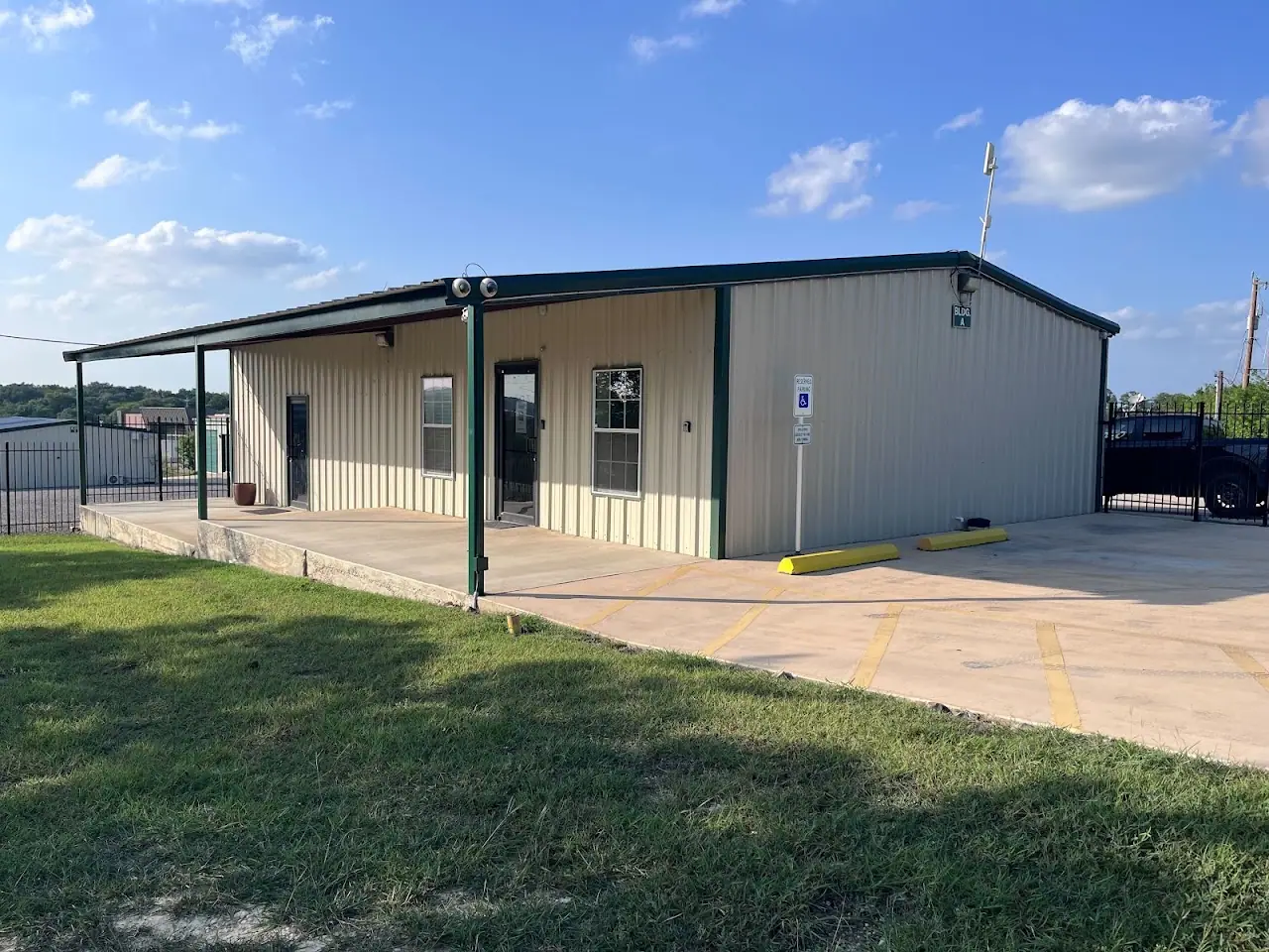 Lockaway Storage, RV storage in San Antonio