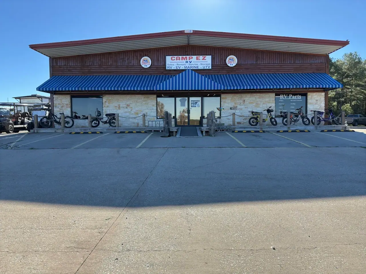 Camp EZ RV, RV storage in Clute