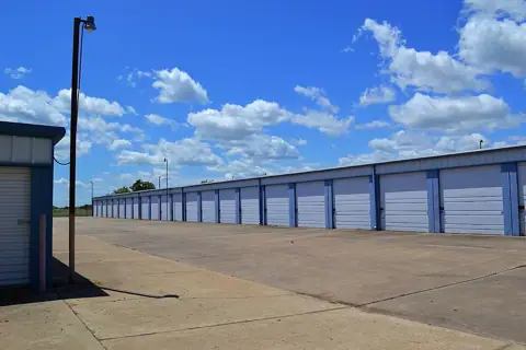 Ideal Self Storage - Eureka in Corsicana, TX