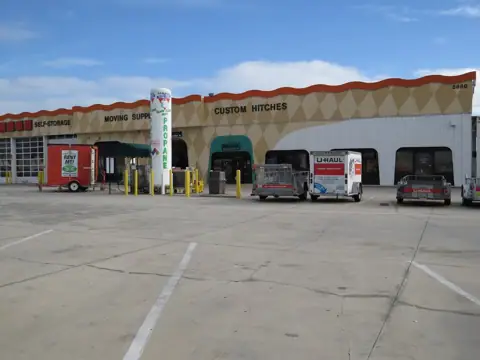 Self-Storage at U-Haul in Long Beach, CA