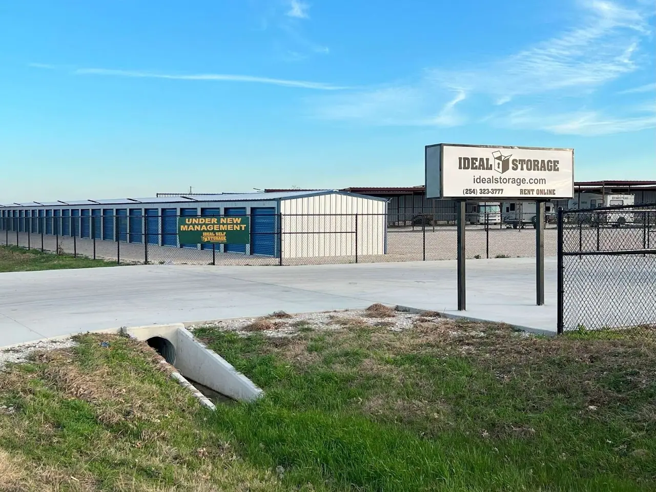 Ideal Self Storage - Hillsboro, RV storage in Hillsboro
