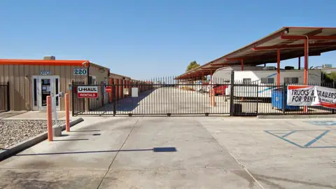 Willmott Self Storage in Los Banos, CA