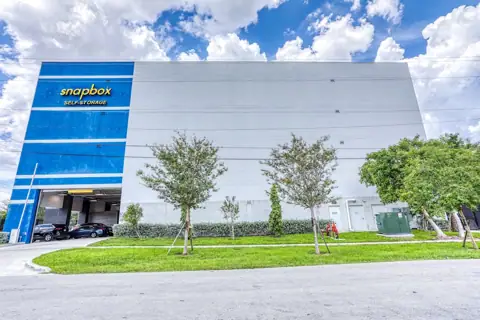 Snapbox Self-Storage in North Miami, FL
