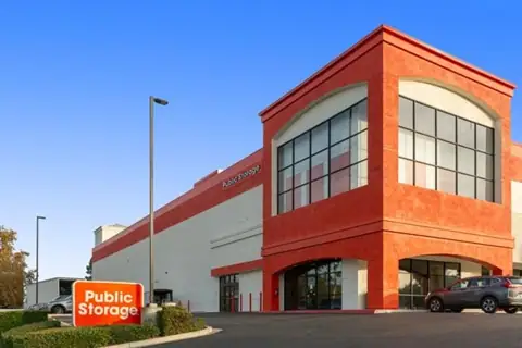 Public Storage photo 2