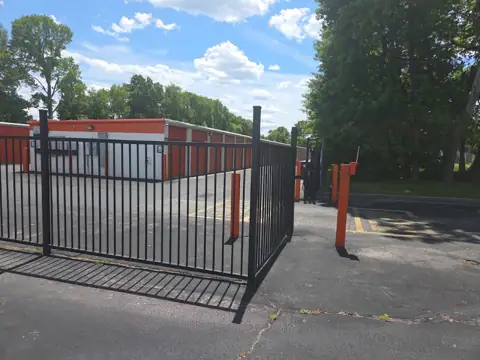 Public Storage photo 2