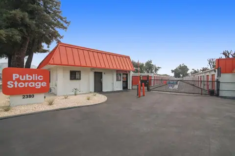 Public Storage photo 2