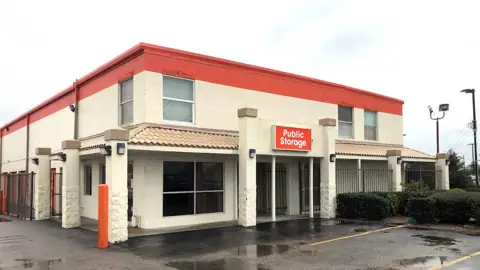 Public Storage in Houston, TX