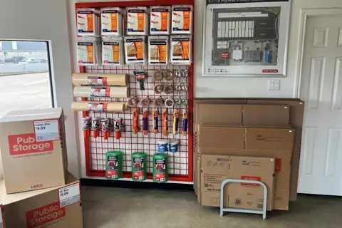 Public Storage photo 2