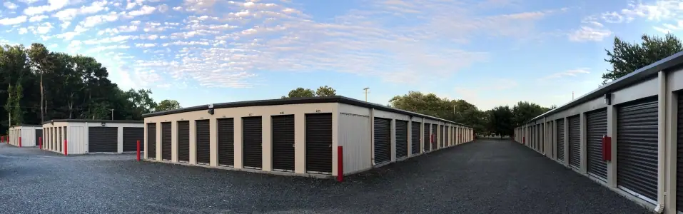 Friendship Corner Storage, RV storage in Berlin