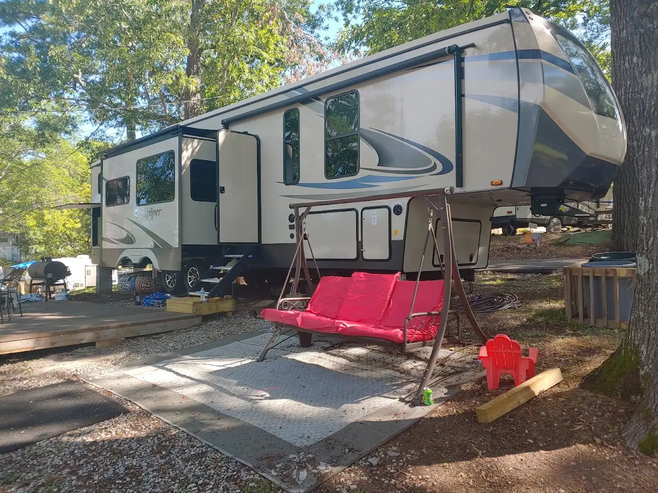General Lee Marina & Campground, RV storage in Cropwell