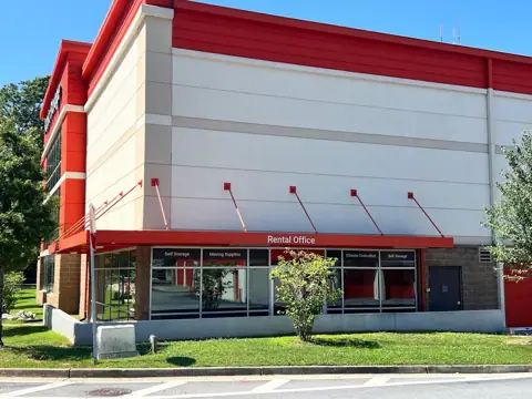 Public Storage photo 2