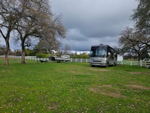 Lincoln RV & Boat Storage photo 3
